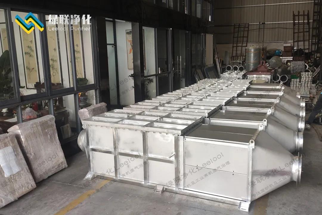 脫硝設備準備發貨